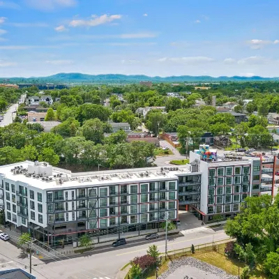 Harthall Hotel Hotels near South Nashville
