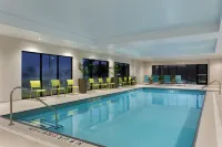 Home2 Suites by Hilton Milton Ontario - parking
