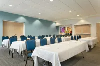 Home2 Suites by Hilton Milton Ontario - parking