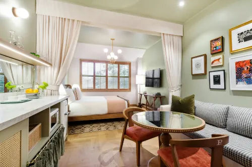 Palihouse Hyde Park Village - 3-Star