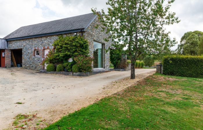 Bertrix Charming 2-Bedroom Holiday Home