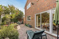 Host Stay Worthing Getaway - 4-Star