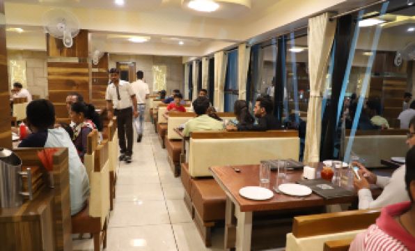 Tulsi Hotel - Housity