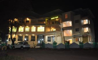 Hotel Pride Residency Devrukh