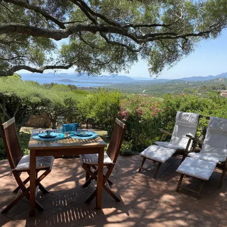 Domus Olivarum -Costa Smeralda Villetta 7 Persone, 4 PK, Wifi, Grande Giardino