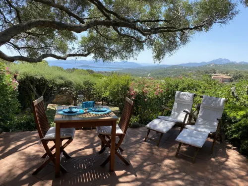 Domus Olivarum -Costa Smeralda Villetta 7 Persone, 4 PK, Wifi, Grande Giardino