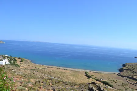 Villa Ioanna - Vacation Houses for Rent Close to the Beach