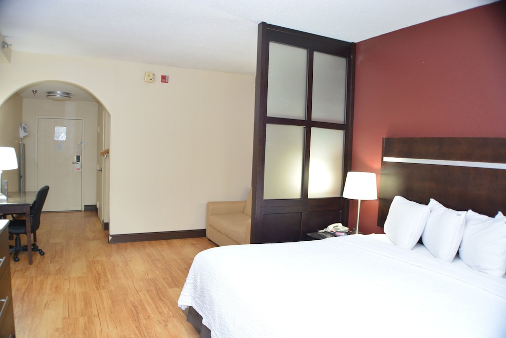 Red Roof Inn Plus+ & Suites Chattanooga - Downtown