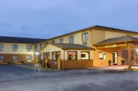 Super 8 by Wyndham Richmond Hotels near Walmart Supercenter