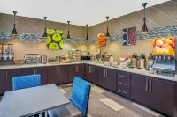 La Quinta Inn & Suites by Wyndham Cookeville - Desayuno