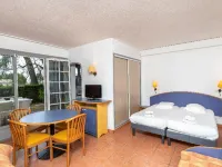 Sowell Residences Chênes Verts Hotels in Saint-Raphaël