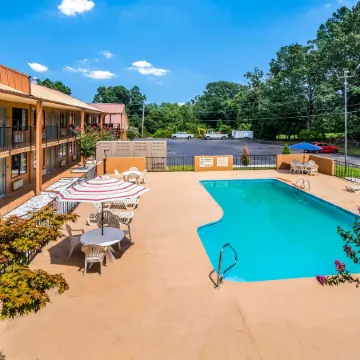 Quality Inn & Suites Corinth West