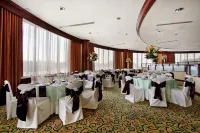 Hilton Washington Dulles Airport Hotels in Floris