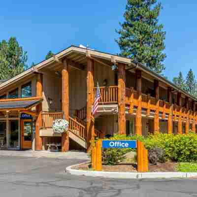 Best Western Ponderosa Lodge Hotel Exterior