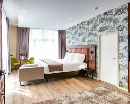 クオリティ ホテル ボルドー サントル ボルドーのホテル