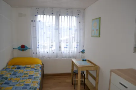 Elfe - Apartments: Apartment for 6 Guests with Patio Отели рядом с достопримечательностью «Parkplatz Bürgenstock Honegg»