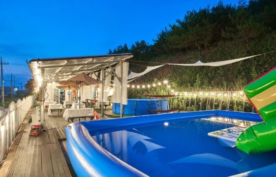 2. 포도향기펜션..