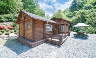 Danyang Sobaeksan Tongnamu Pension