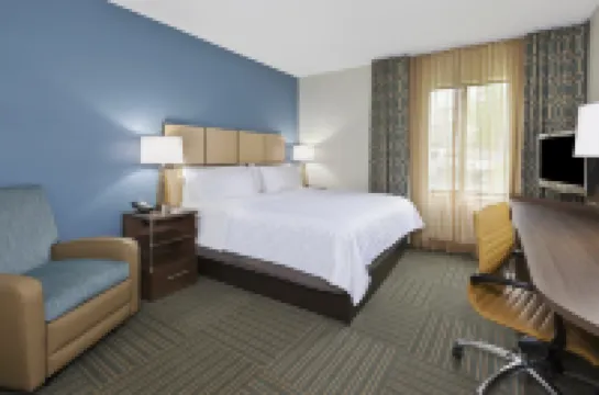 Candlewood Suites GRAND RAPIDS AIRPORT by IHG