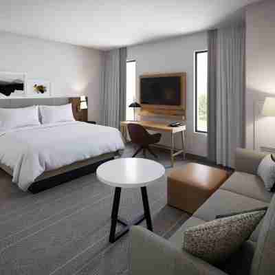 Staybridge Suites Louisville - Expo Center Rooms