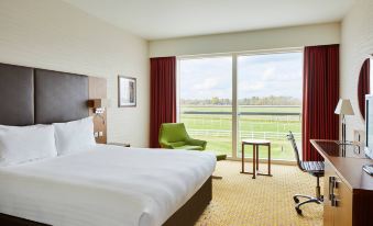 Lingfield Park Marriott Hotel & Country Club