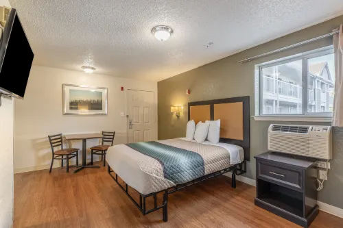 HomeTowne Studios Orlando-Cassleberry Hotels in Fern Park