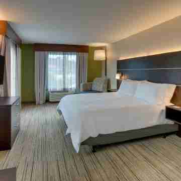 Holiday Inn Express & Suites CORBIN by IHG Rooms