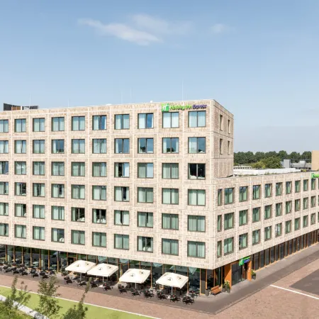 Holiday Inn Express ALMERE by IHG Отели в г. Алмере