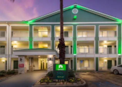 HomeTowne Studios Houston - Northwest Hotels in Houston