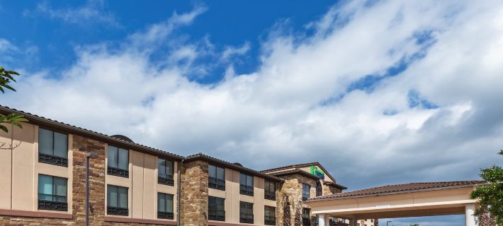 Holiday Inn Express & Suites AUSTIN NW - LAKEWAY by IHG Отели в г. Тревис