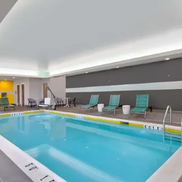 Tru by Hilton Ashburn One Loudoun