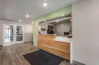 WoodSpring Suites Chicago Midway Hotels in Oak Lawn