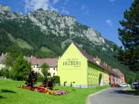 Fur Bis zu 2 Personen Mit Sprudelwanne Hôtels à : Gemeinde Mautern in der Steiermark