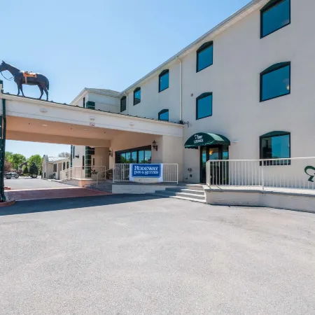 Rodeway Inn & Suites