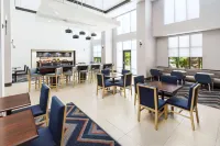 Hampton Inn & Suites Thousand Oaks - Desayuno