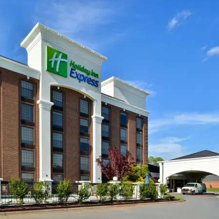 Holiday Inn Express WINSTON-SALEM MEDICAL CTR AREA by IHG