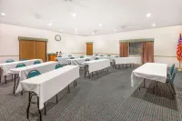 Days Inn by Wyndham Alpena Hotels in Alpena