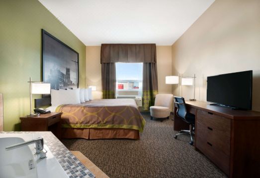 5. 슈퍼 8 바이 ..