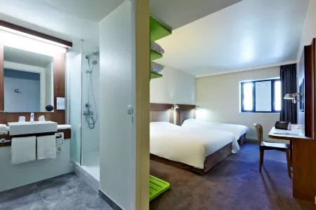 Campanile Nancy Centre - Gare Отели рядом с достопримечательностью «Porte de la Craffe»