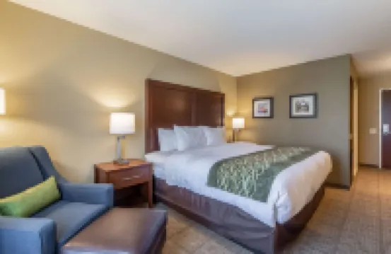 Comfort Inn & Suites - Harrisburg Airport - Hershey South