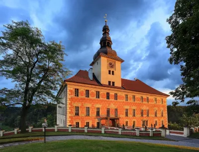 Penzion Černická Obora Hotel di Vlkov