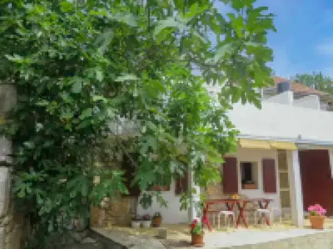 N&M โรงแรมในSeline