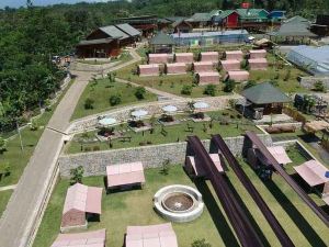Wisata Edukasi and Resort Kebun Pak Budi