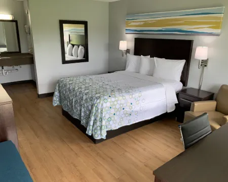 HomeTowne Studios โดย Red Roof Battle Creek โรงแรมในCalhoun County