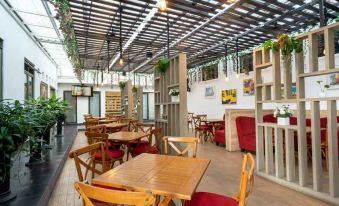 The Radiant Center Hotel