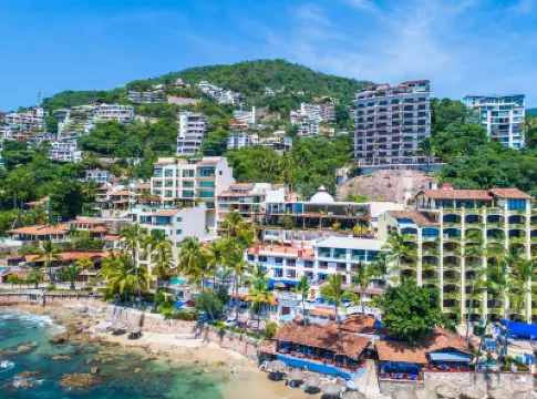 Marboka Hotel & Suites プラヤ・コンチャス・チナス周辺のホテル