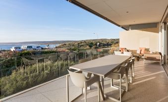 Smiths Beach Resort