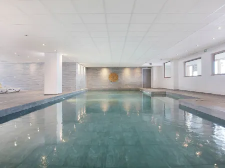 Odalys Référence Front de Neige Отели в г. Мако-ла-Плань