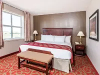 Ramada by Wyndham Sherwood Park Hotels in Strathcona County