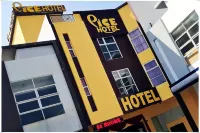 派士飯店 柔府汽車城附近的飯店